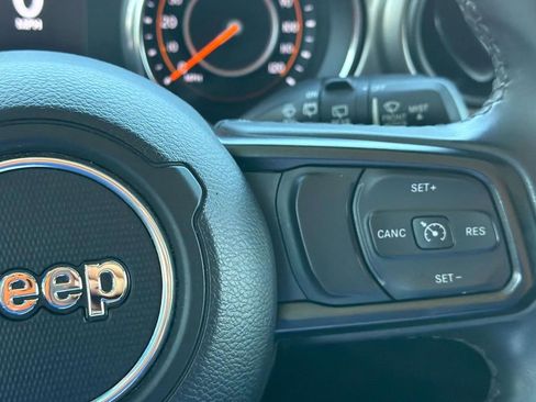 Used 2019 Jeep Wrangler Unlimited Sport S image 12