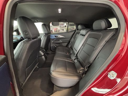 Used 2025 Chevrolet Equinox EV LT w/ Convenience Package II FWD image 18