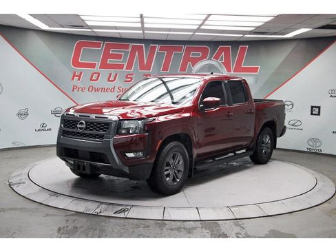 Used 2025 Nissan Frontier SV w/ SV Convenience Package RWD image 3