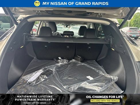 New 2026 Nissan Murano Platinum w/ Cargo Package AWD/4WD image 7