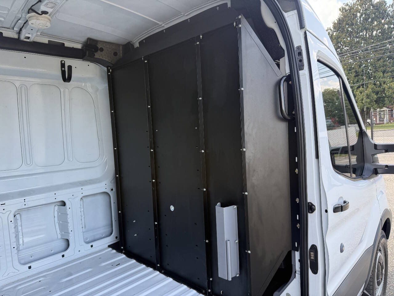 Used 2018 Ford Transit 350 148 Medium Roof RWD image 21