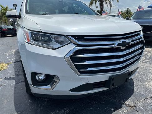 Used 2019 Chevrolet Traverse High Country w/ LPO, 'HIT The Road' Package AWD/4WD image 10