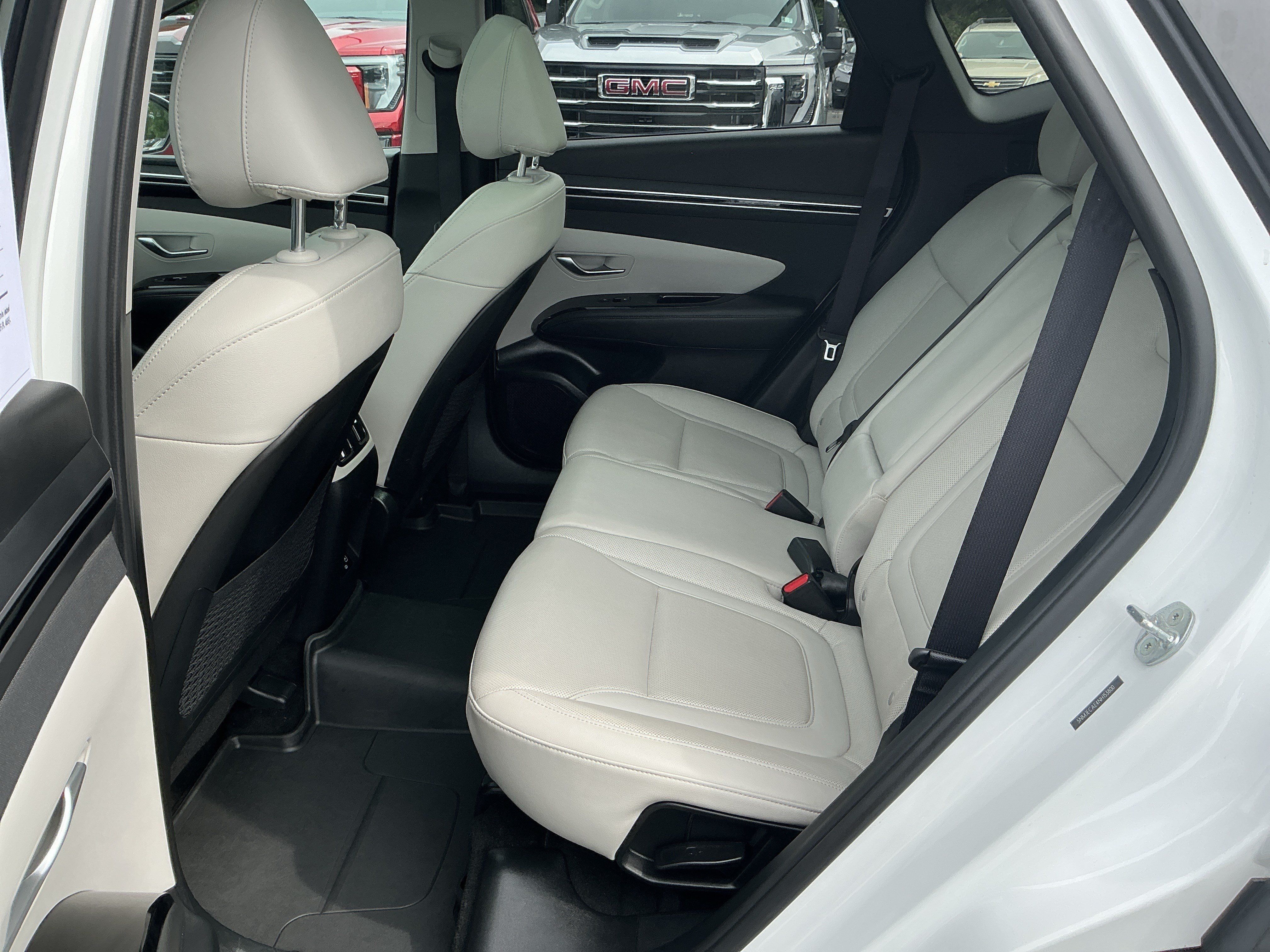 Used 2022 Hyundai Tucson Limited AWD/4WD image 10