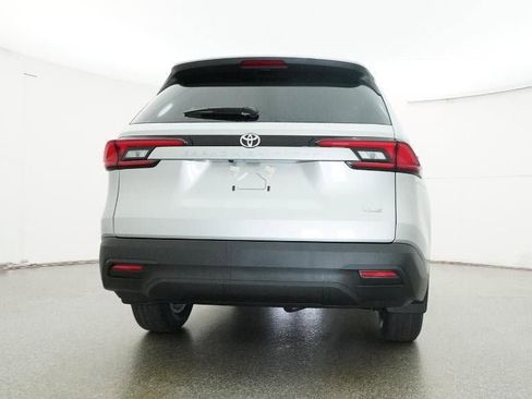 New 2026 Toyota Grand Highlander XLE image 23