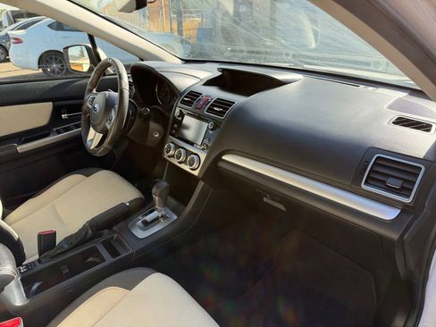 Used 2017 Subaru Crosstrek 2.0i Premium w/ Moonroof Package AWD/4WD image 16