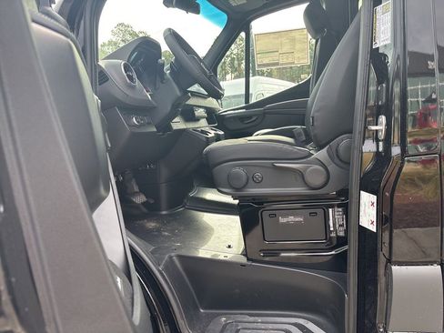 New 2026 Mercedes-Benz Sprinter 2500 image 43