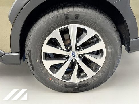Used 2024 Subaru Outback Premium AWD/4WD image 33