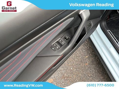 New 2026 Volkswagen Jetta GLI Autobahn FWD image 11