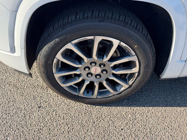 Used 2023 GMC Acadia Denali FWD image 8