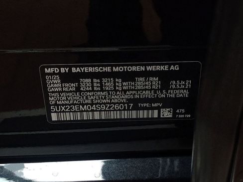 Used 2025 BMW X7 xDrive40i w/ Premium Package image 16