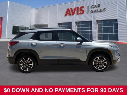 Used 2025 Chevrolet TrailBlazer LT AWD/4WD image 5
