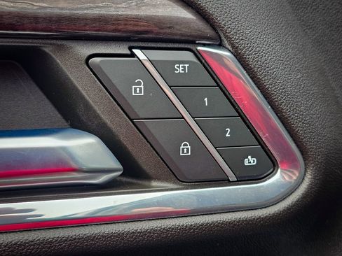 Certified 2024 Chevrolet Silverado 2500 LTZ w/ LTZ Convenience Package image 11