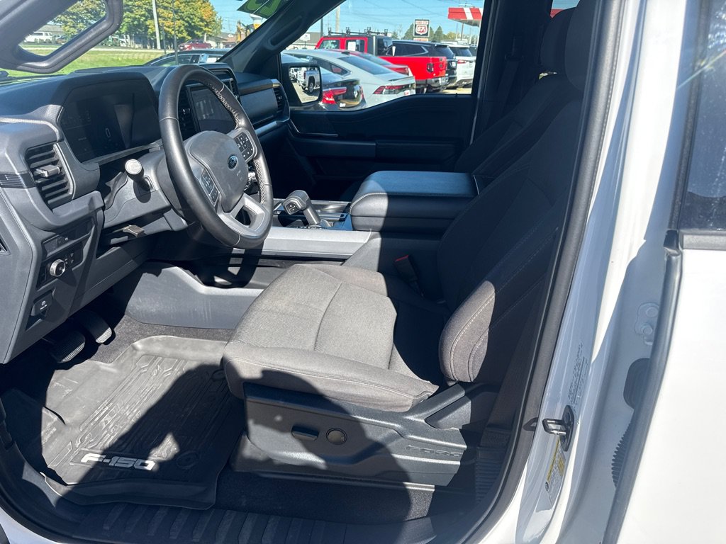 Used 2025 Ford F150 XLT w/ Equipment Group 301A Standard AWD/4WD image 20