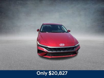 Certified 2025 Hyundai Elantra SE