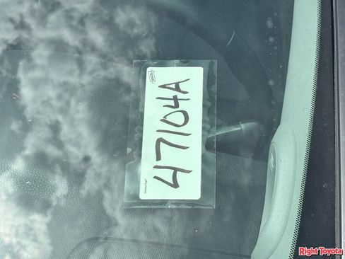 Certified 2019 Toyota Camry XSE w/ Navigation Package image 11