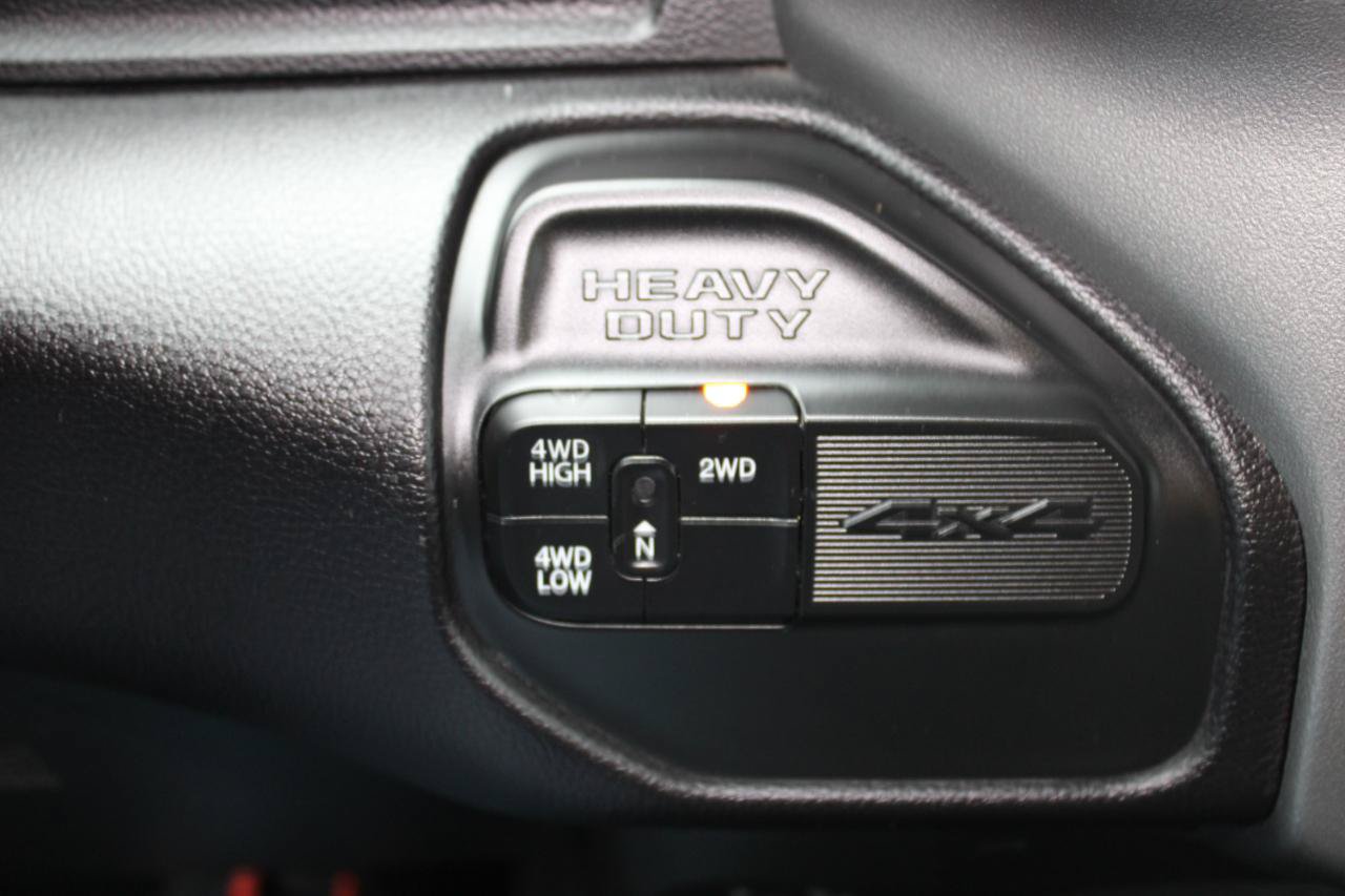 Used 2024 RAM 2500 Big Horn AWD/4WD image 17