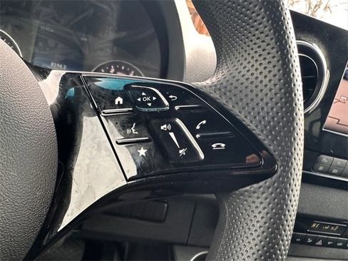 Used 2025 Mercedes-Benz Sprinter 2500 image 21