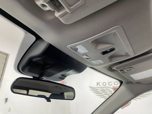 New 2025 Ford Maverick Lariat w/ Black Appearance Package image 18