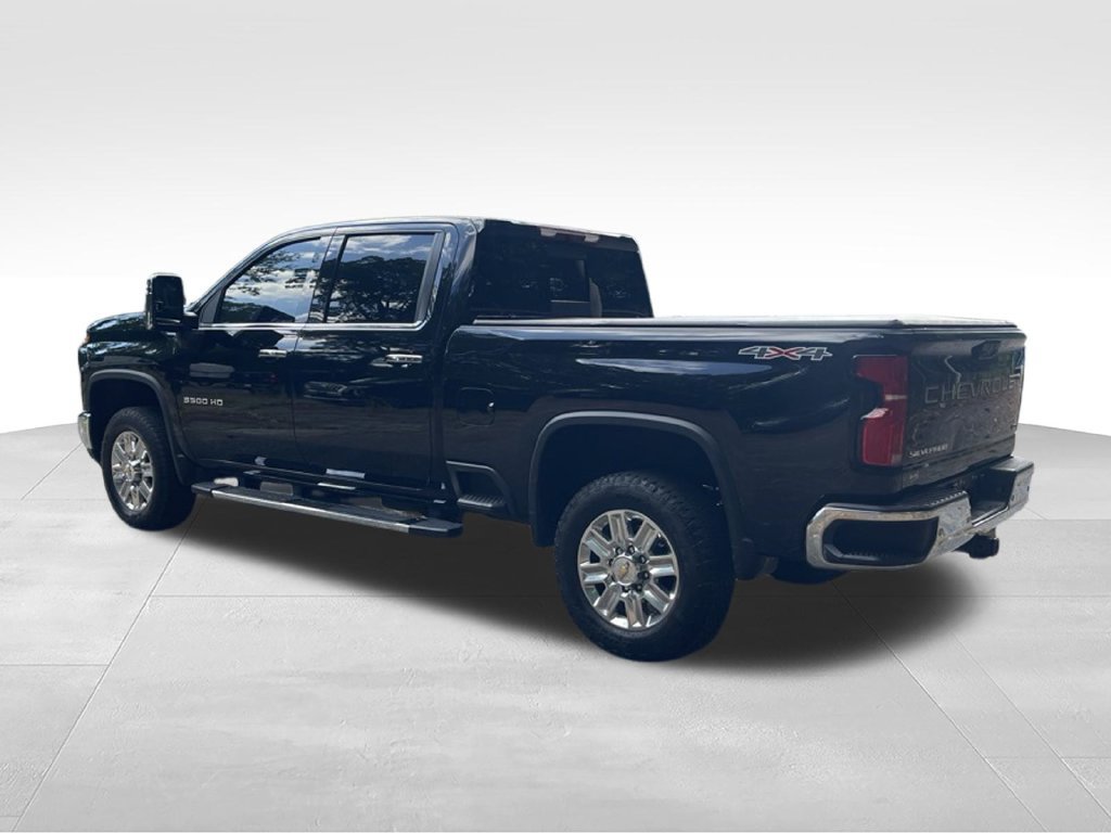 Used 2025 Chevrolet Silverado 3500 LTZ w/ LTZ Convenience Package AWD/4WD image 3