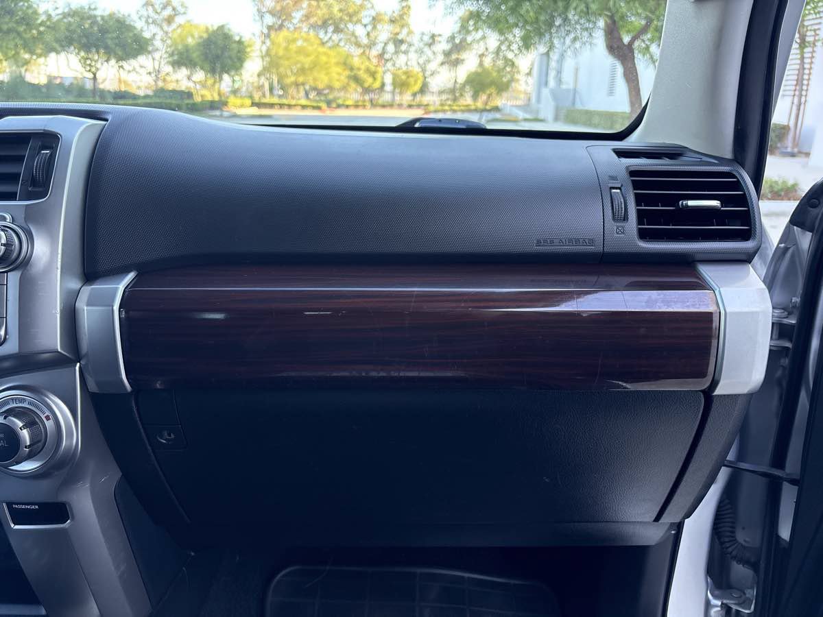 Used 2016 Toyota 4Runner Limited AWD/4WD image 17