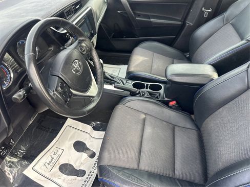Used 2018 Toyota Corolla SE image 11