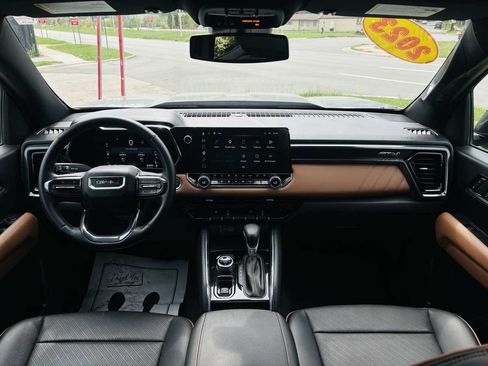 Used 2023 GMC Canyon AT4 w/ AT4 Premium Package AWD/4WD image 47