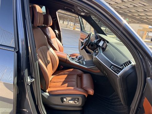 Used 2020 BMW X7 M50i w/ Dynamic Handling Package AWD/4WD image 27