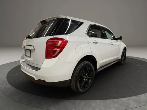 Used 2017 Chevrolet Equinox LT AWD/4WD image 8