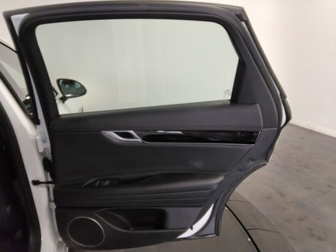 Used 2023 Genesis G80 2.5T image 38