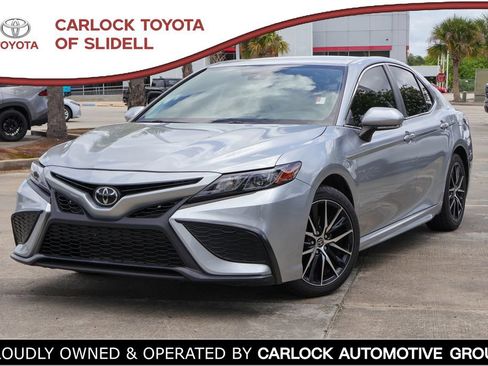 Used 2023 Toyota Camry SE w/ Convenience Package FWD image 1