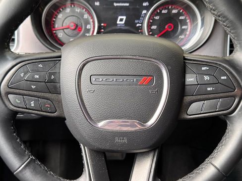Used 2023 Dodge Charger SXT image 6