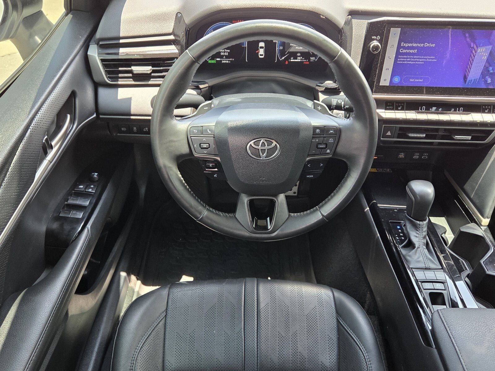 Used 2025 Toyota Camry XSE FWD image 6