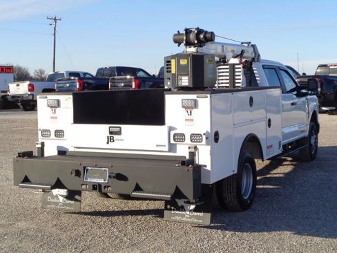 Used 2024 Ford F350 XL w/ XL Chrome Package image 6