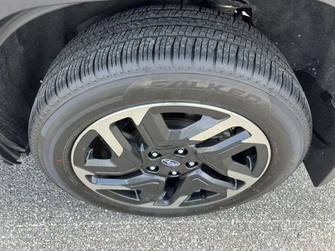 Used 2025 Subaru Forester Limited AWD/4WD image 22
