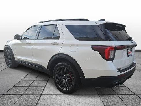 Certified 2025 Ford Explorer ST AWD/4WD image 7