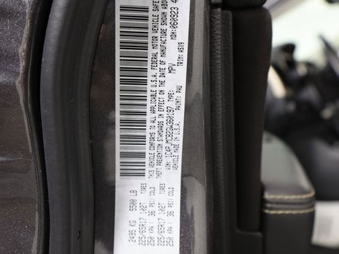 Used 2016 Jeep Cherokee Latitude AWD/4WD image 37