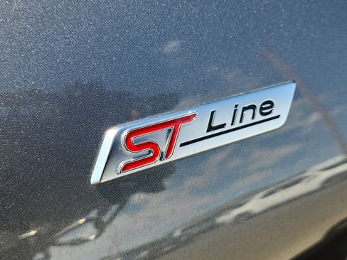 Used 2025 Ford Explorer ST-Line AWD/4WD image 6