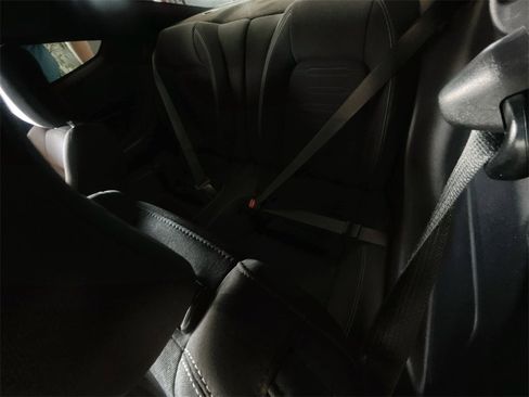 Used 2017 Ford Mustang GT image 12