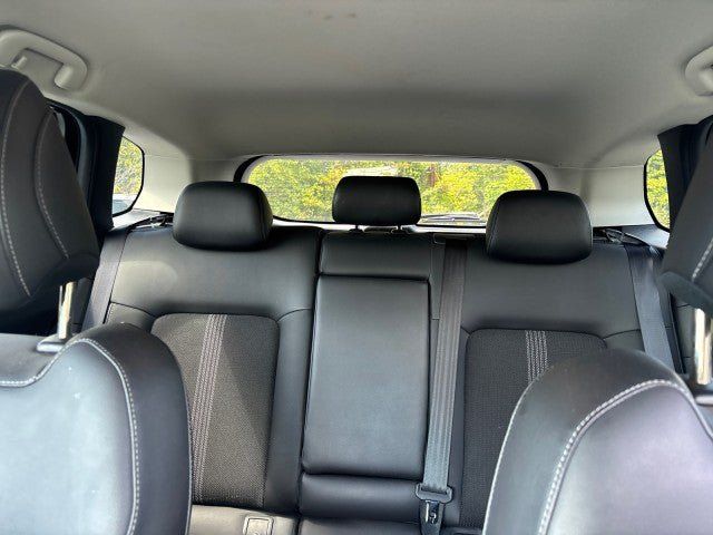 Used 2025 MAZDA CX-50 AWD 2.5 S w/ Preferred Package image 14