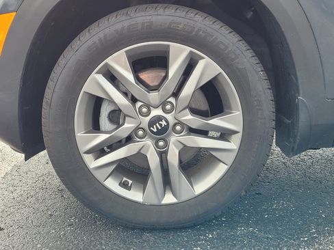 Used 2021 Kia Seltos S AWD/4WD image 10