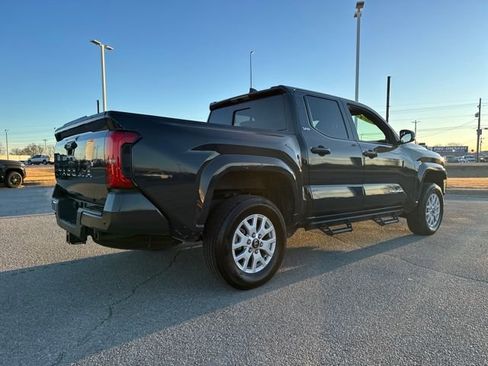 Used 2024 Toyota Tacoma SR5 image 6