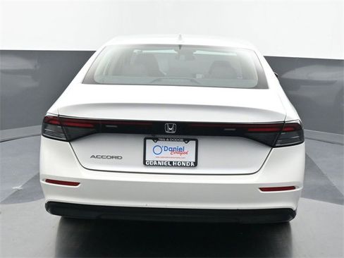 Used 2023 Honda Accord LX image 4