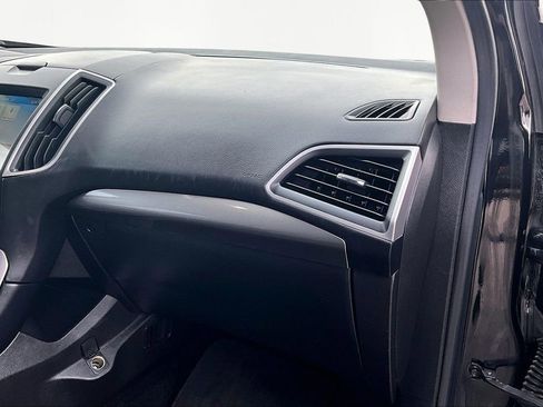 Used 2018 Ford Edge SEL w/ Equipment Group 201A image 17