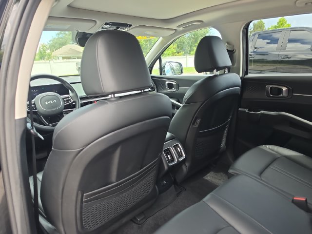Certified 2025 Kia Sorento S w/ Panoramic Sunroof Package FWD image 10