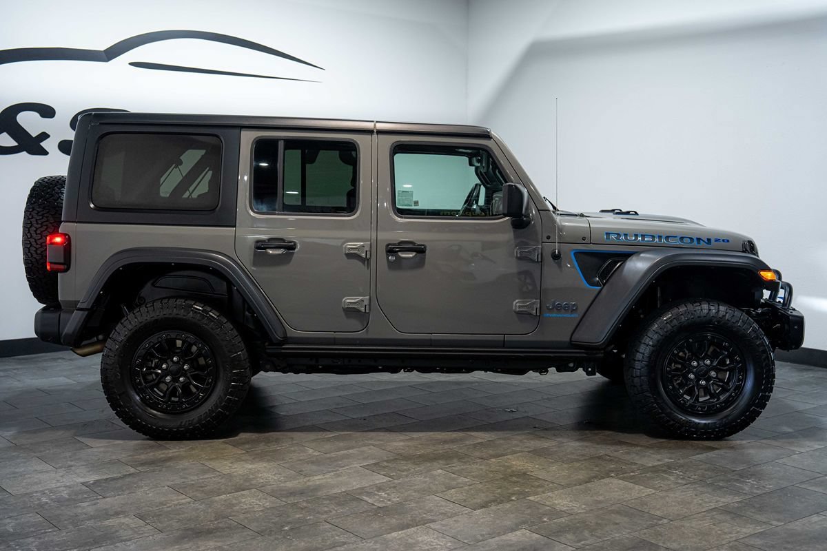 Used 2023 Jeep Wrangler Unlimited Rubicon 4xe AWD/4WD image 31
