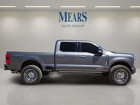 Used 2026 Ford F250 Platinum w/ Platinum Plus Package image 6