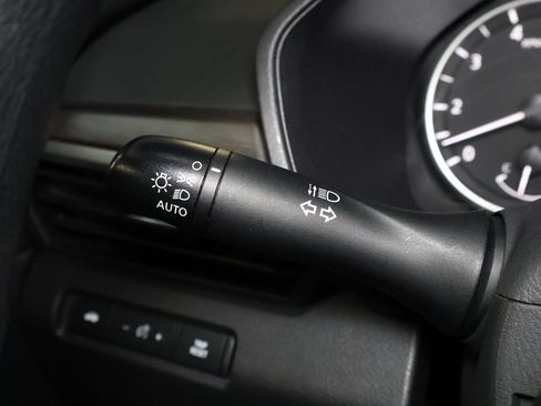 Used 2025 Nissan Altima 2.5 SV AWD/4WD image 22