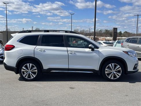 Certified 2022 Subaru Ascent Limited w/ Technology Package image 43