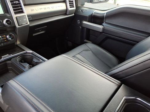 Used 2018 Ford F350 Platinum w/ Platinum Ultimate Package image 33