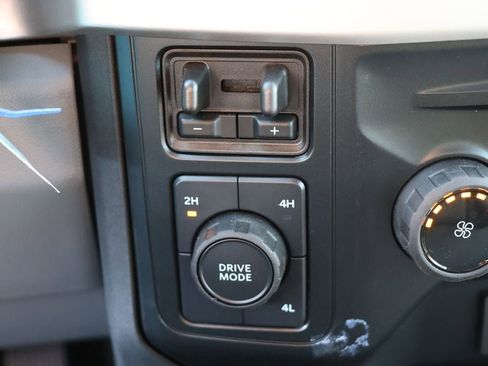 Used 2024 Ford F550 4x4 Regular Cab Super Duty image 24